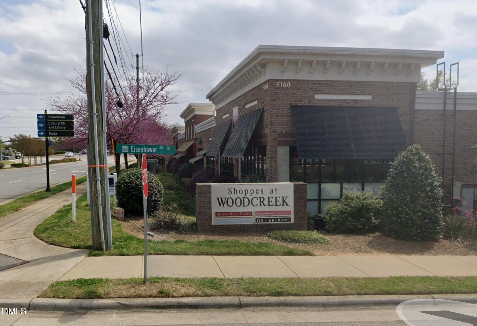 Image 2: Shoppes-Apex