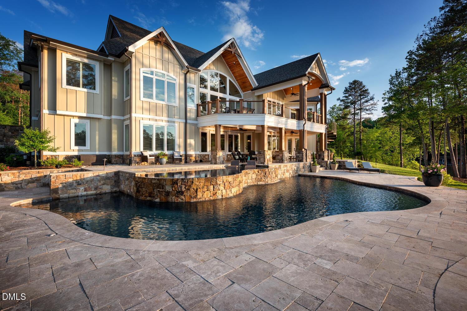 Image 3: JimiSmithPhotography02