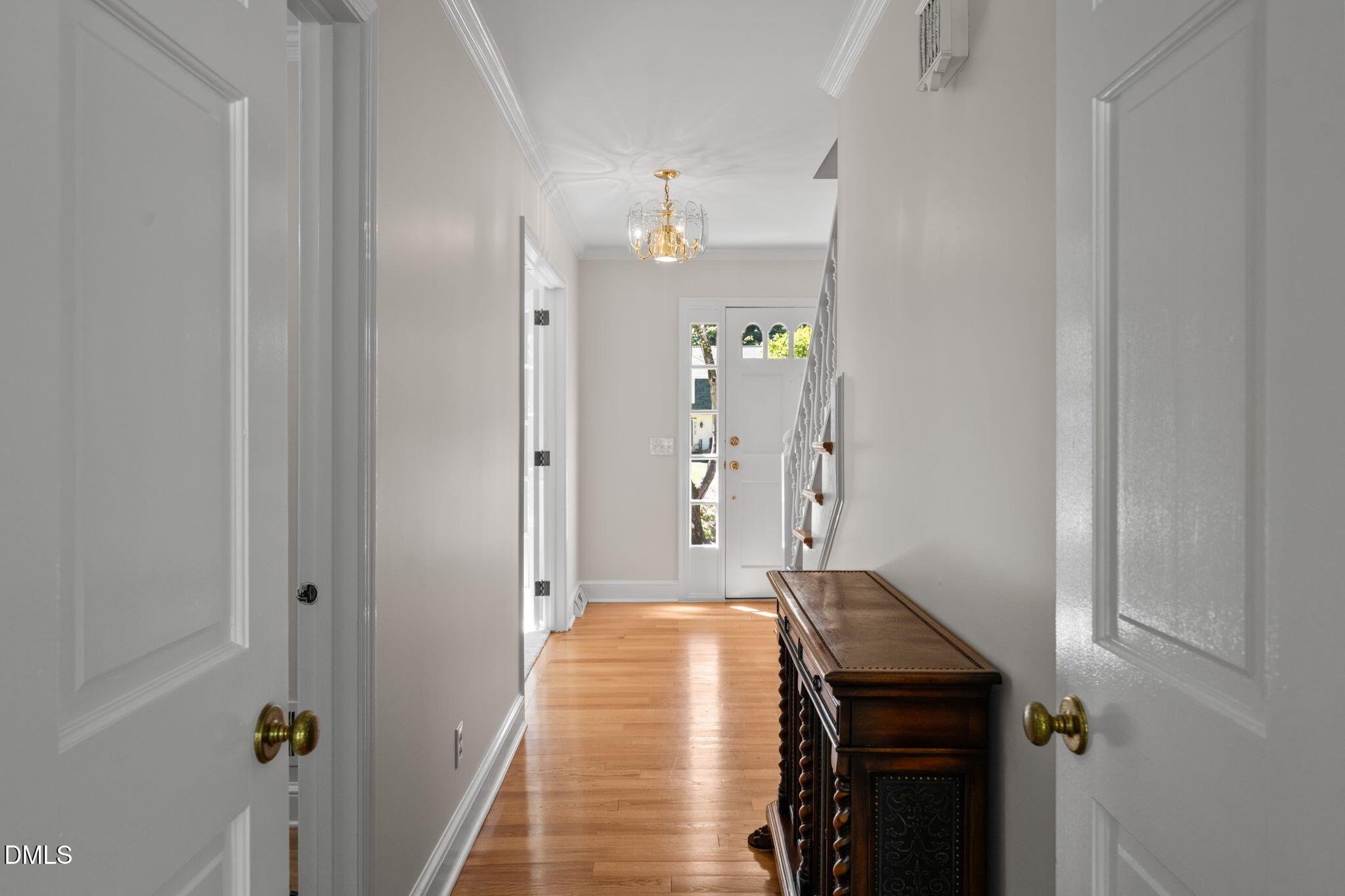 Image 4: 4-web-or-mls-untitled-27