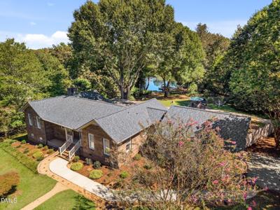 1028 Lakeview Drive