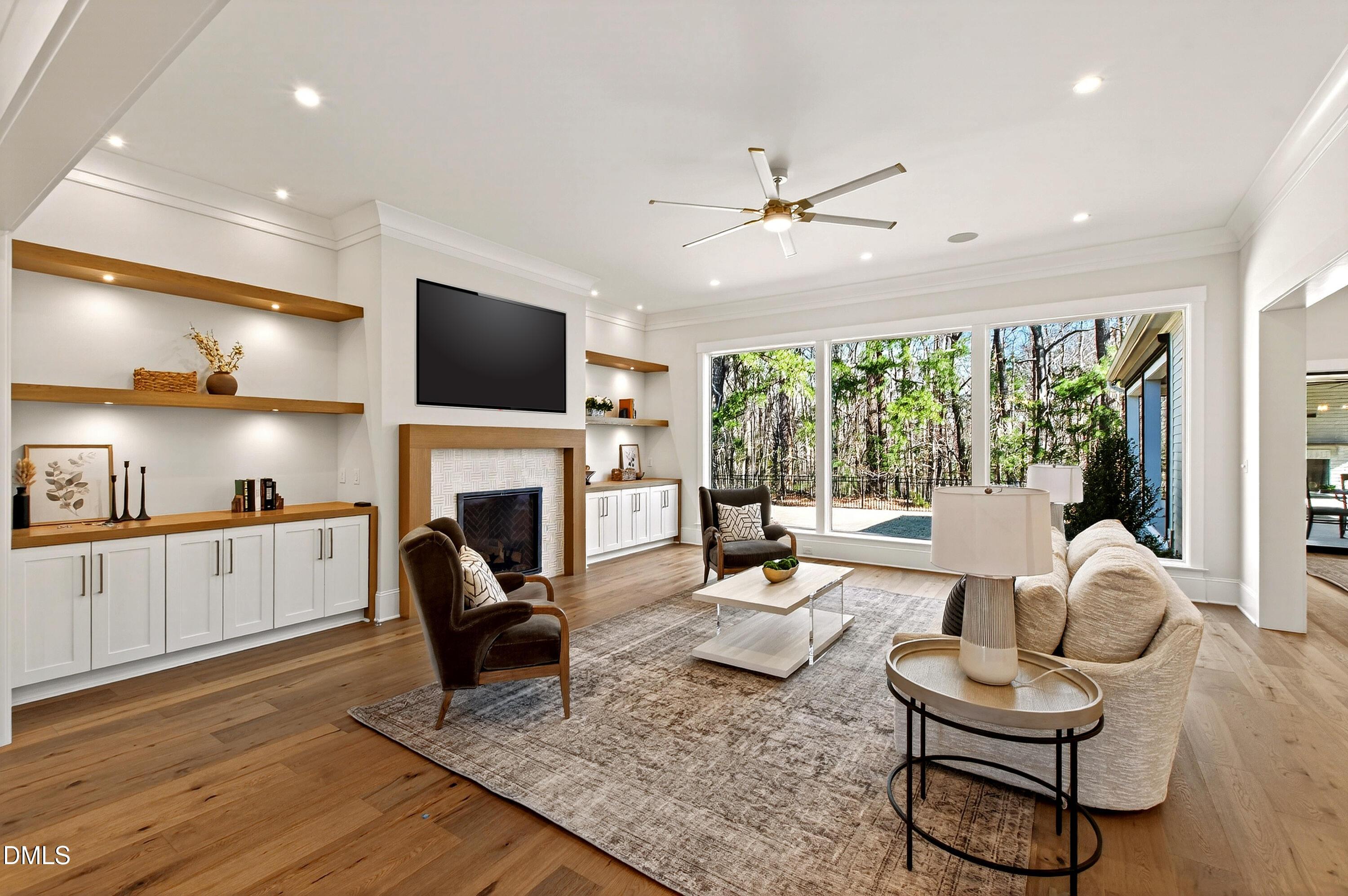 Image 2: Estate (57)