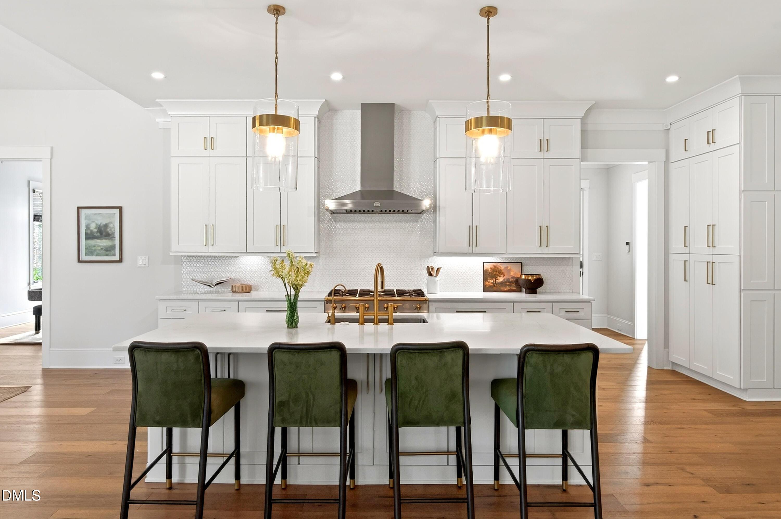 Image 3: Estate (120)