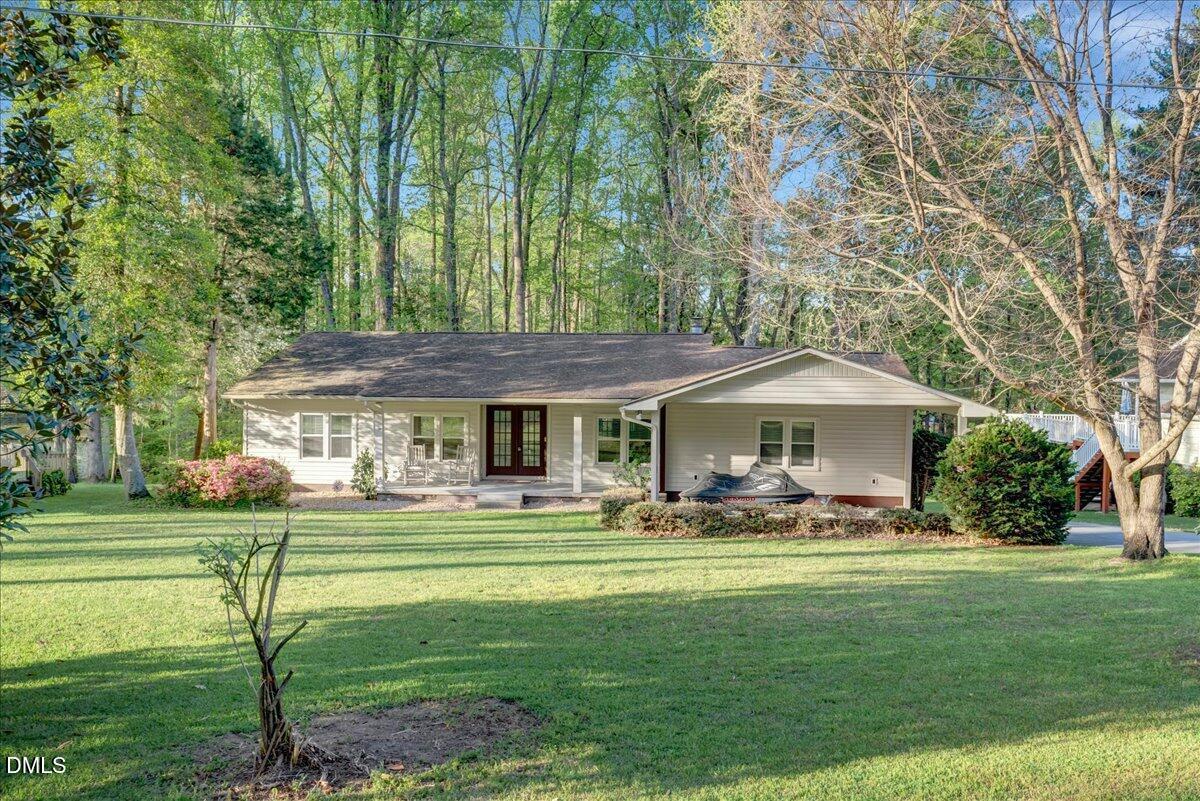 Image 1: 15-DSC07130