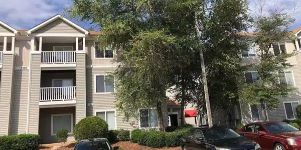 1420 Collegiate Circle
