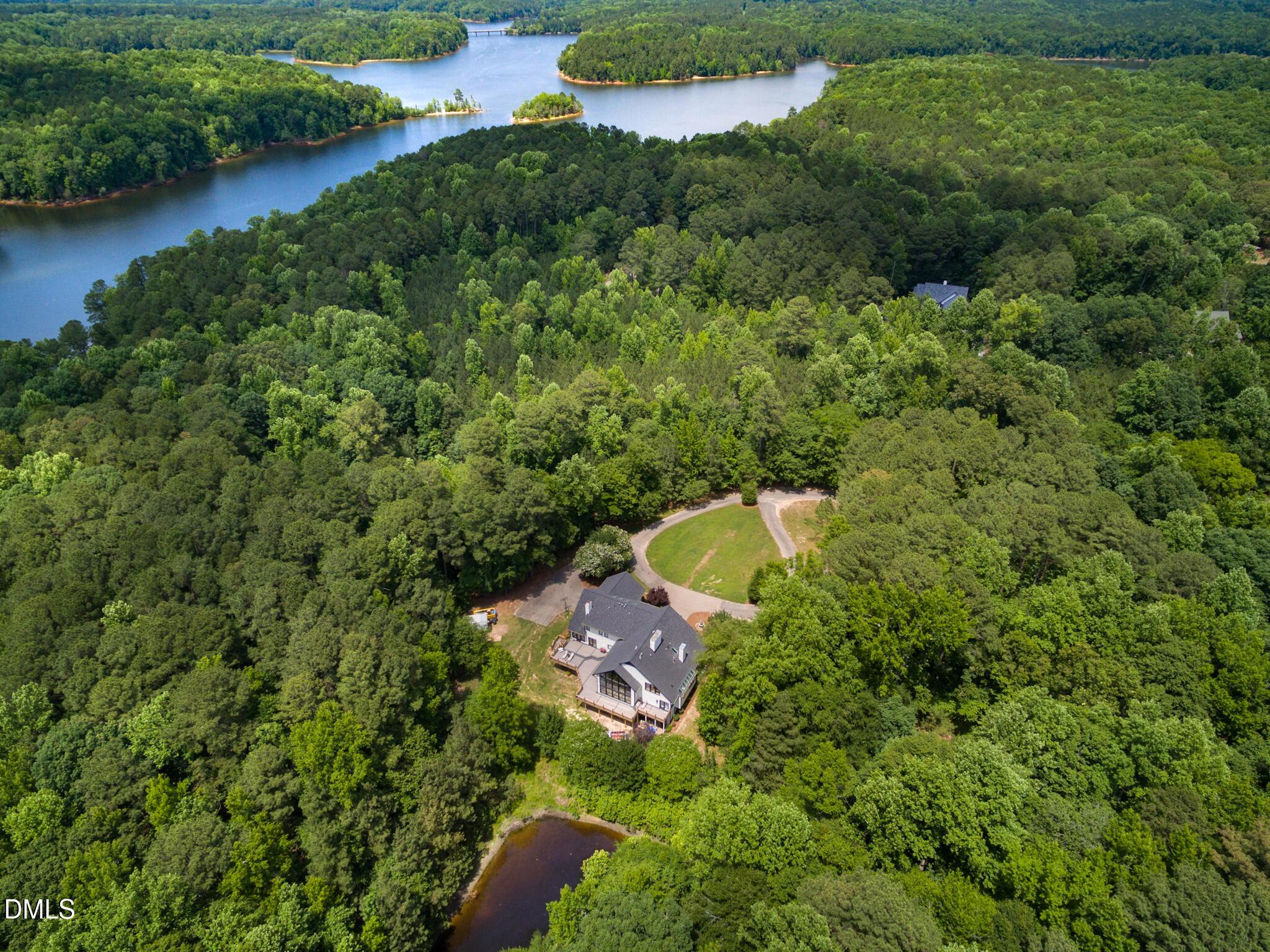 Image 3: Nearby Falls Lake