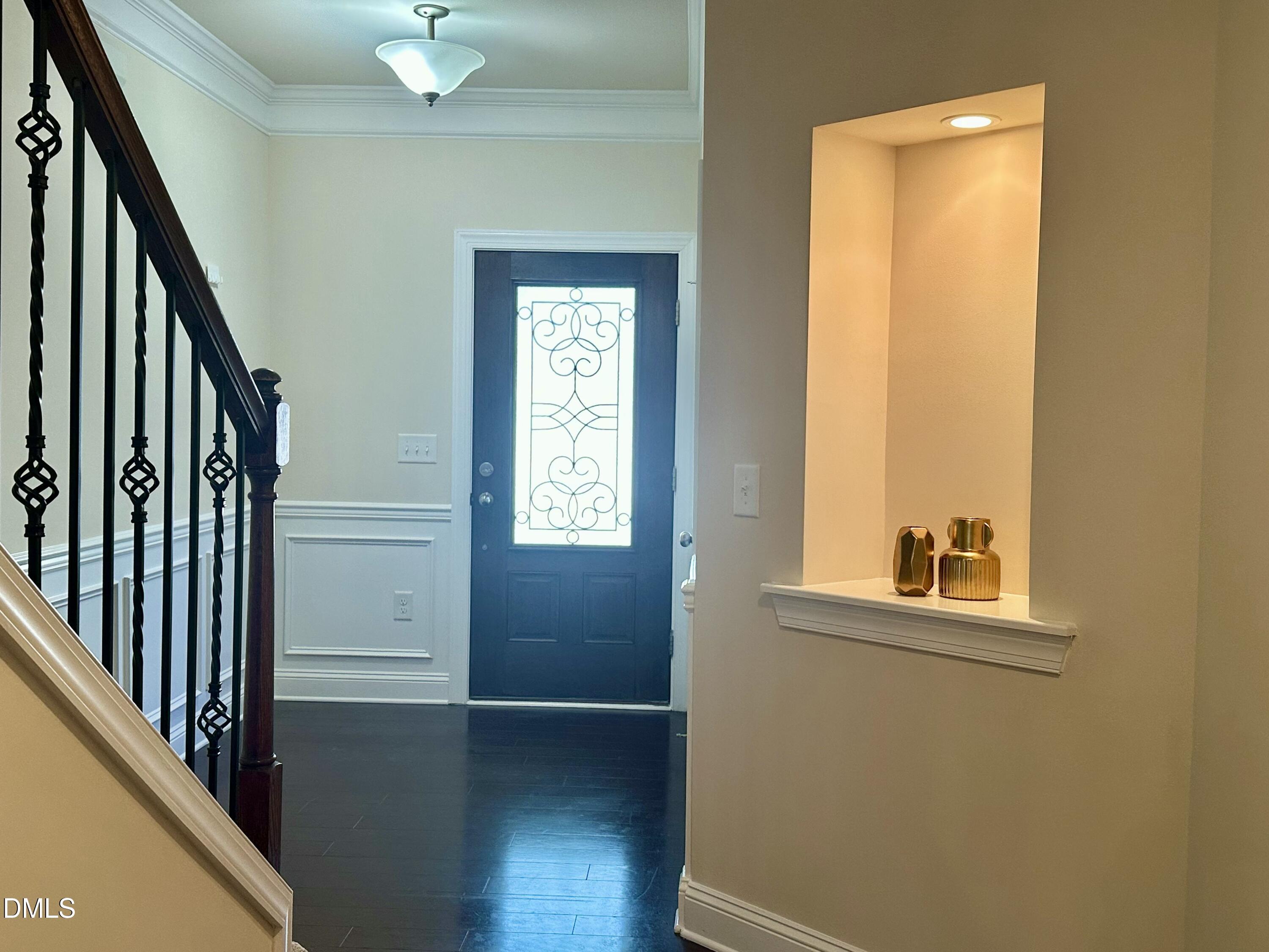 Image 4: Foyer-Niche