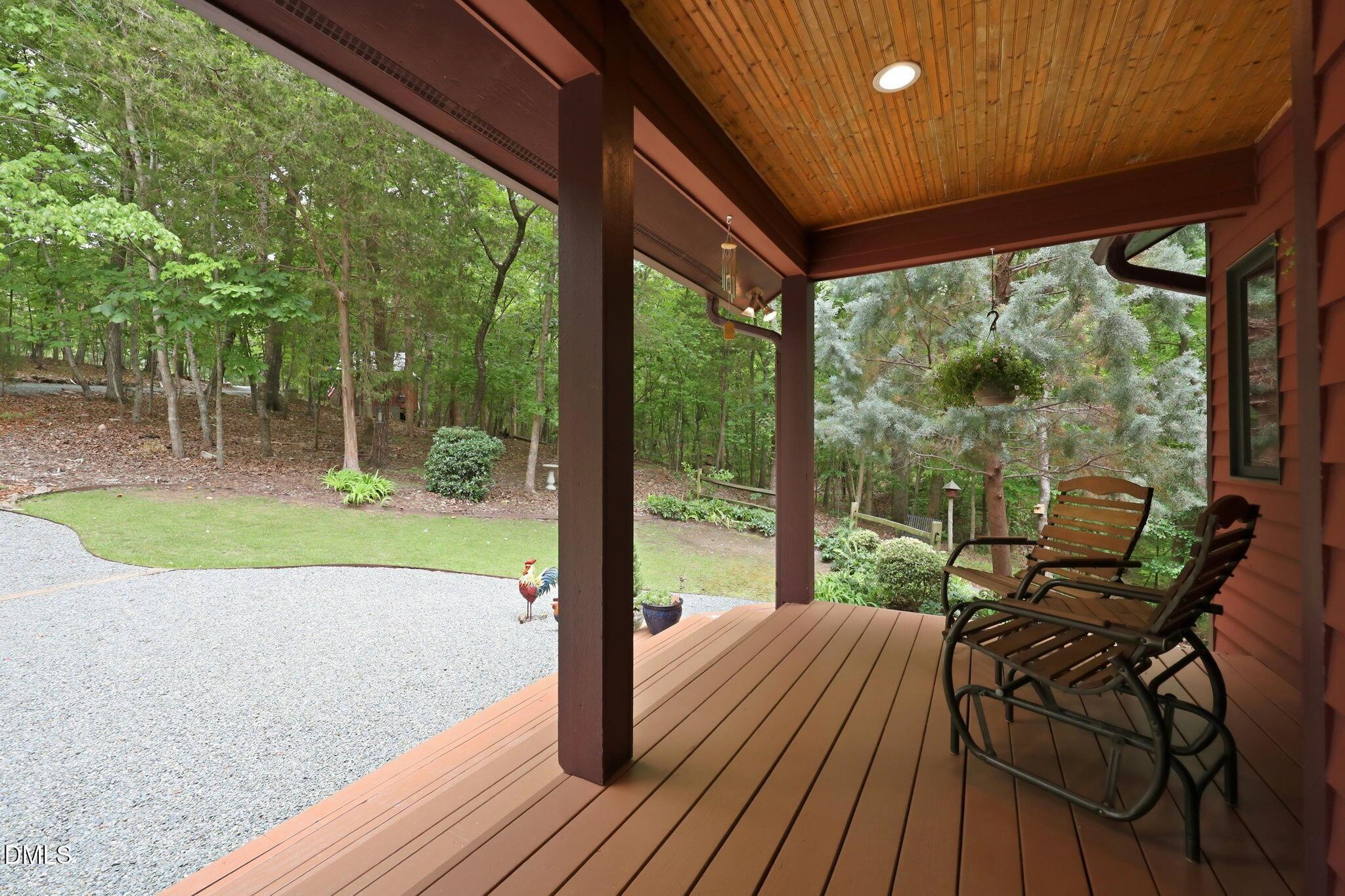 Image 4: 57-web-or-mls-IMG_4060_edit