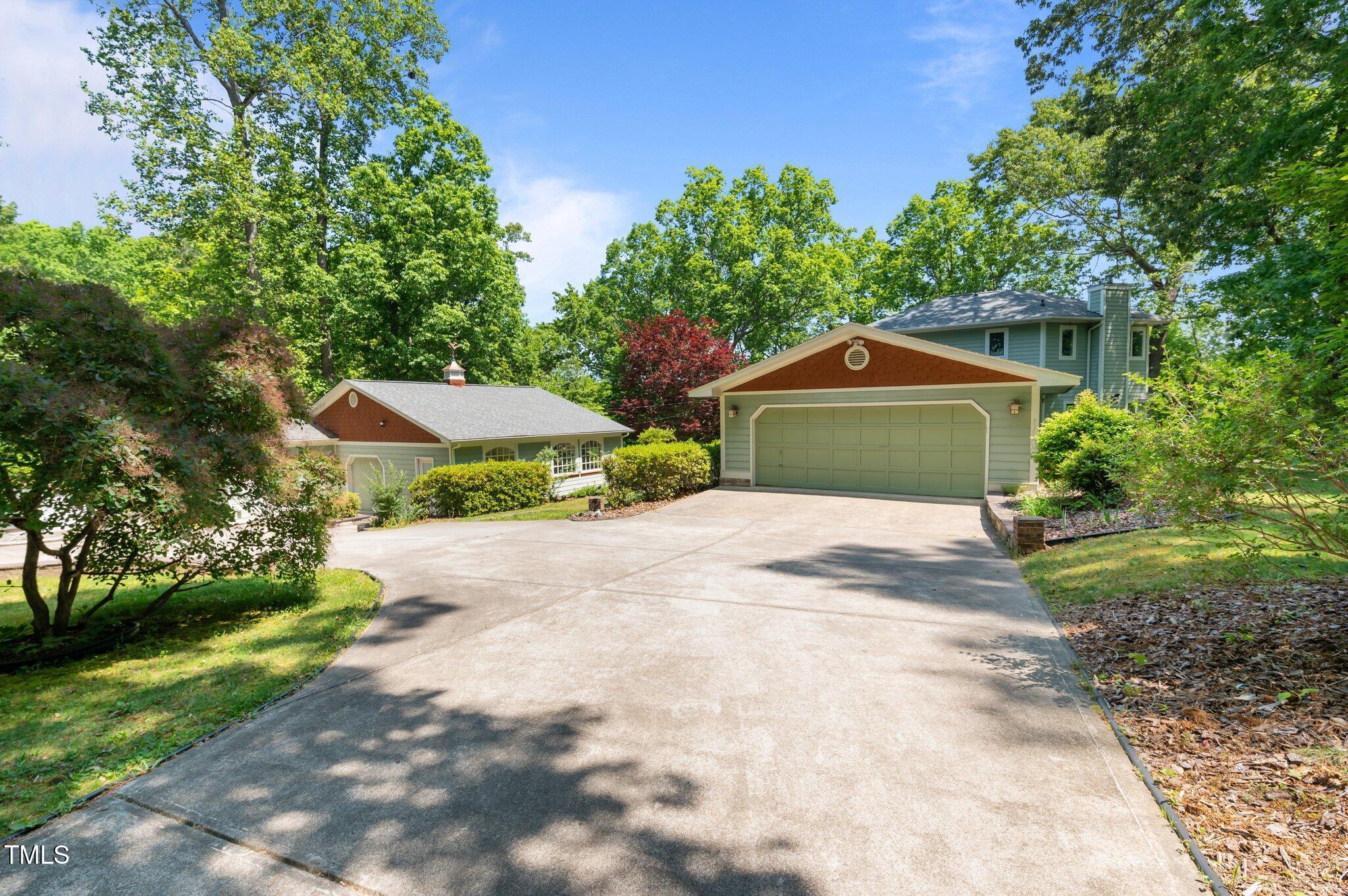 Image 2: 84-web-or-mls-DSC_1055