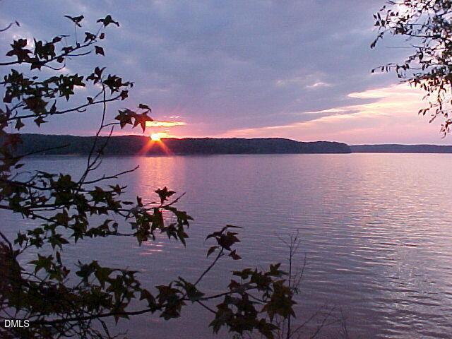 Image 1: Duskany, Lot 5 sunset