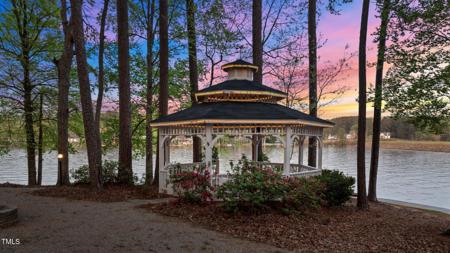 104 Stage Line Cove