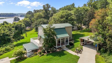 103 Saint George Lane