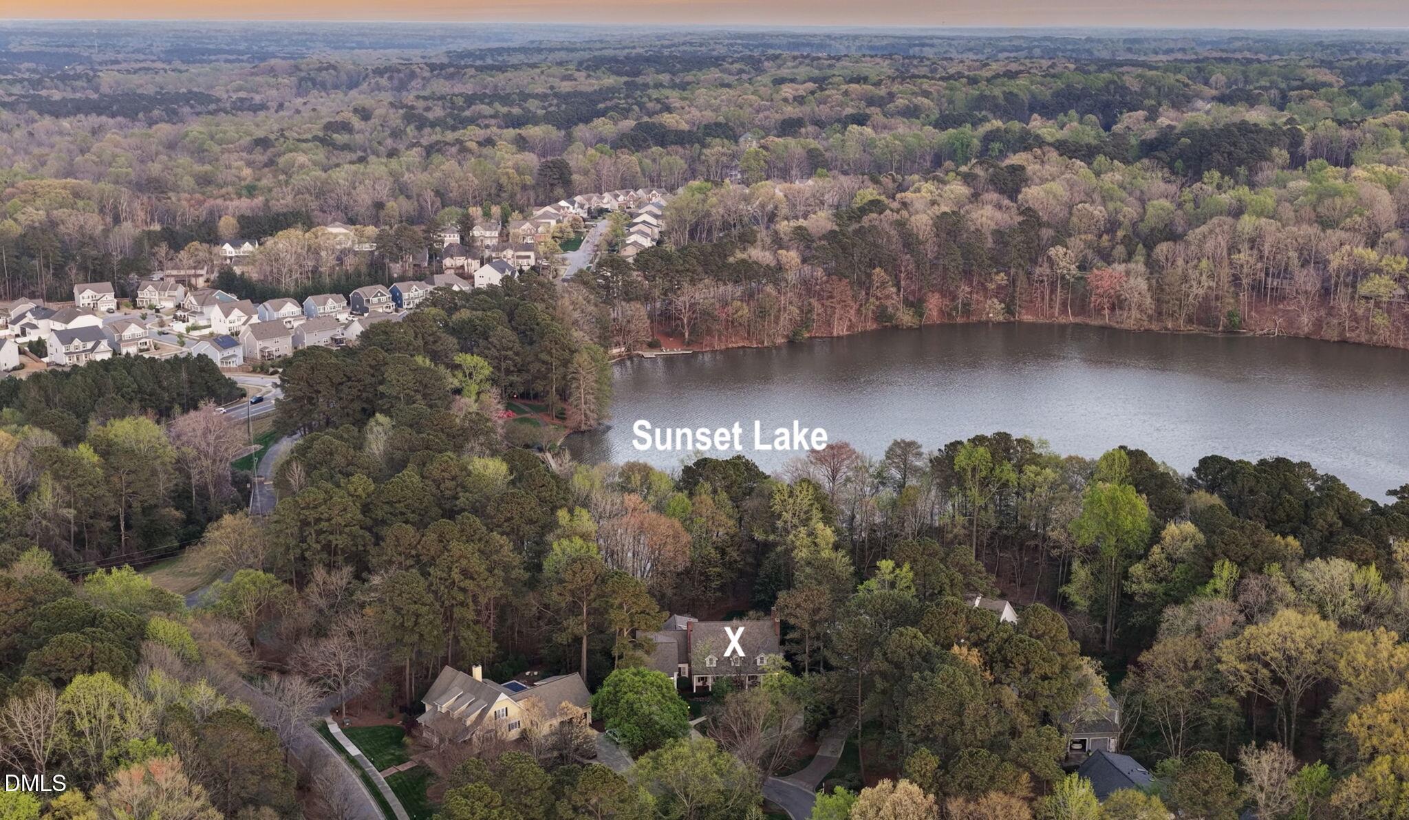 Image 2: Perfect View of Sunset Lake