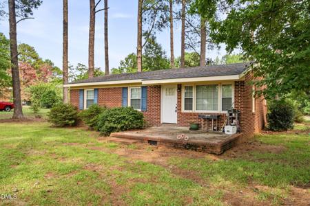 818 Van Warren Road