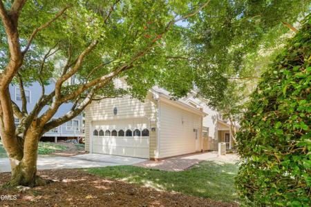 109 E Wind Lane