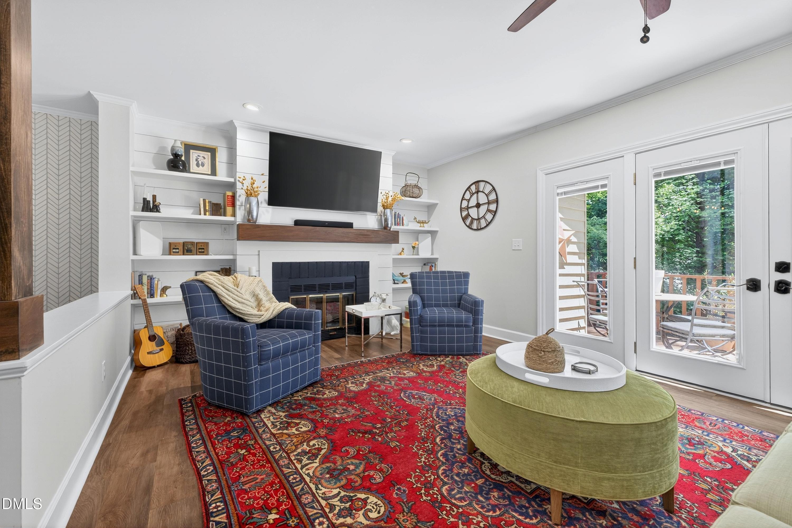 Image 3: Family Room