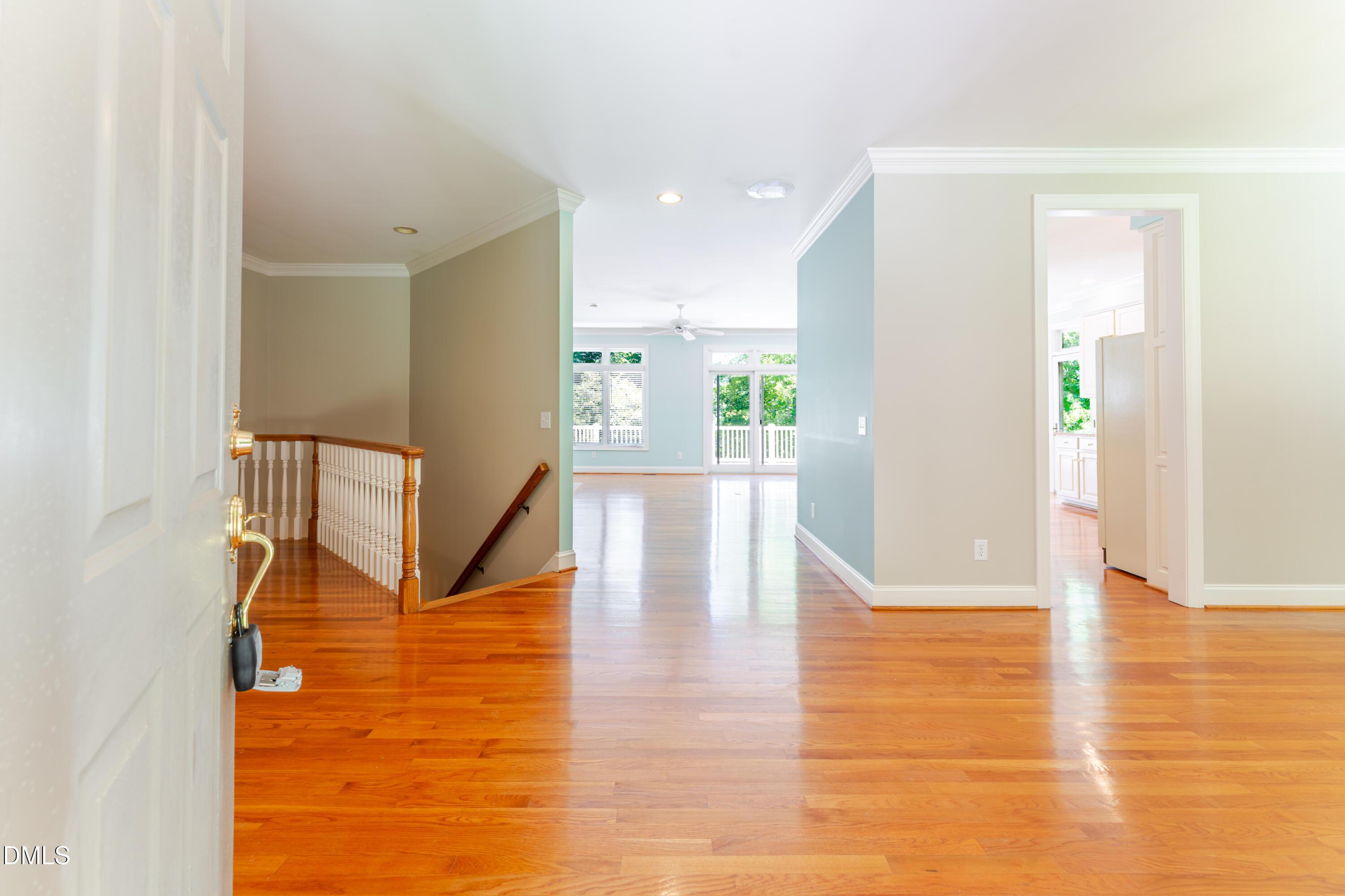 Image 4: 81 Beaver Crossing - Interiors-1
