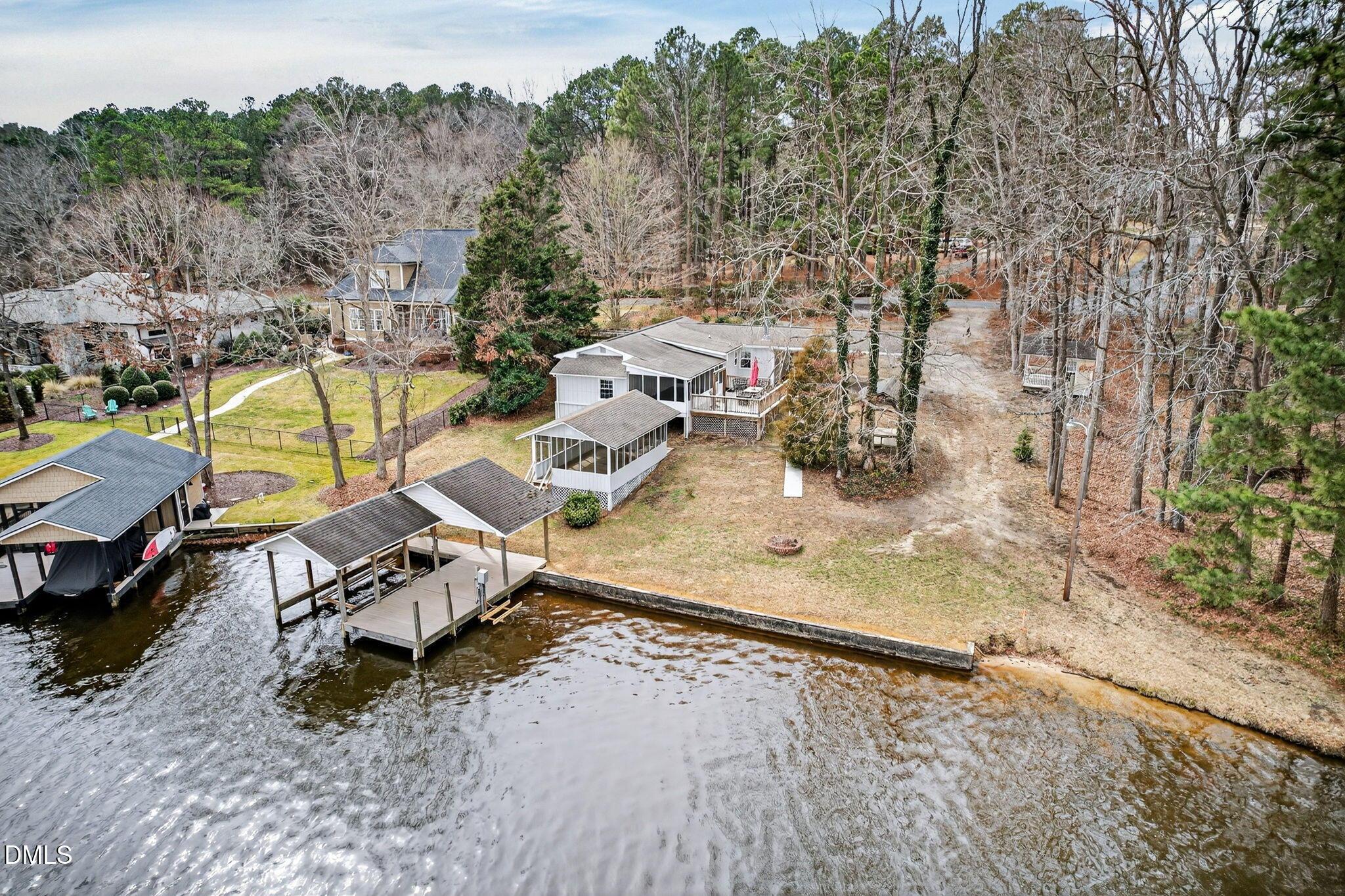 Image 3: 15-web-or-mls-2544 Holiday Ave-11