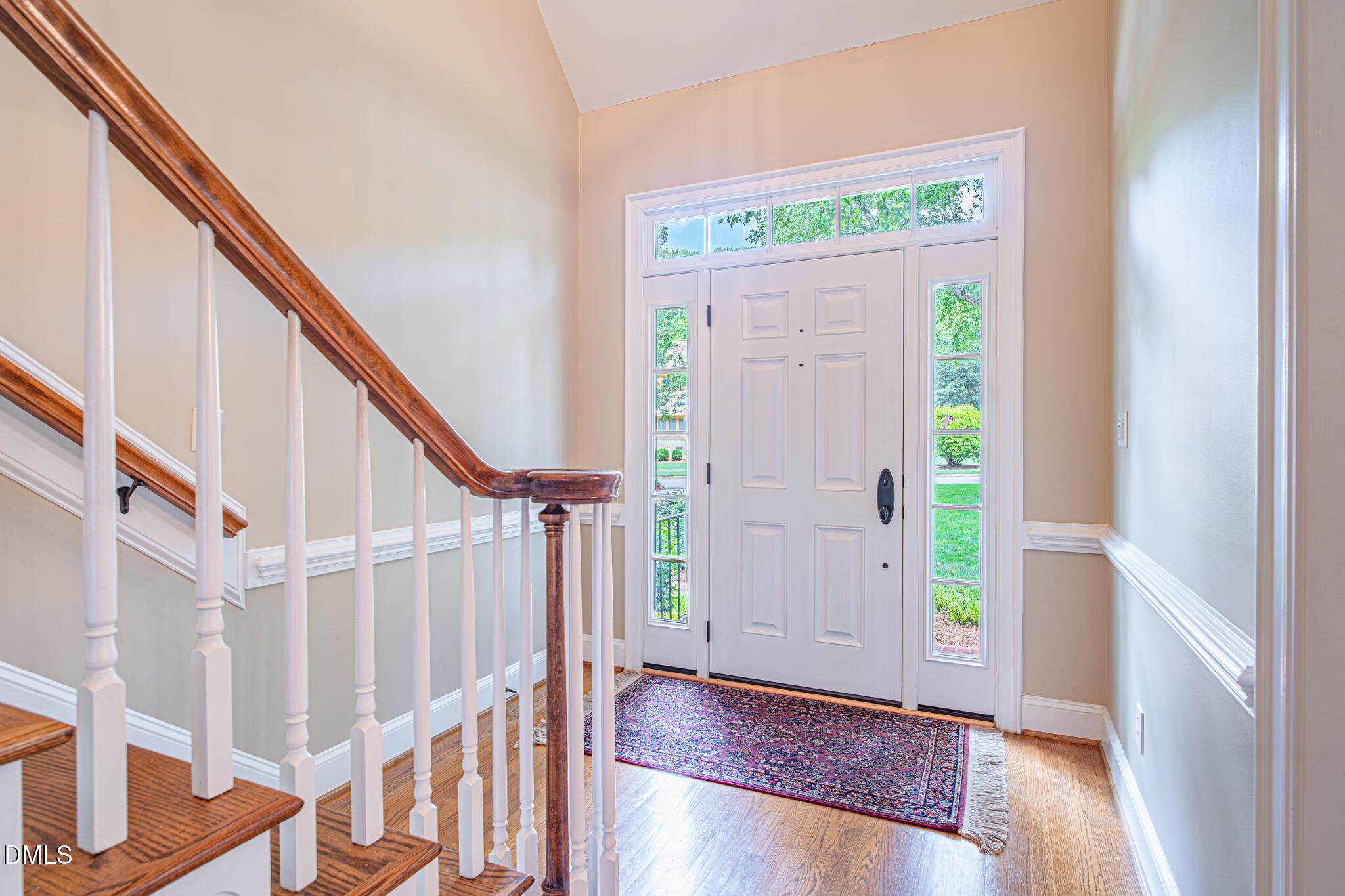 Image 4: .