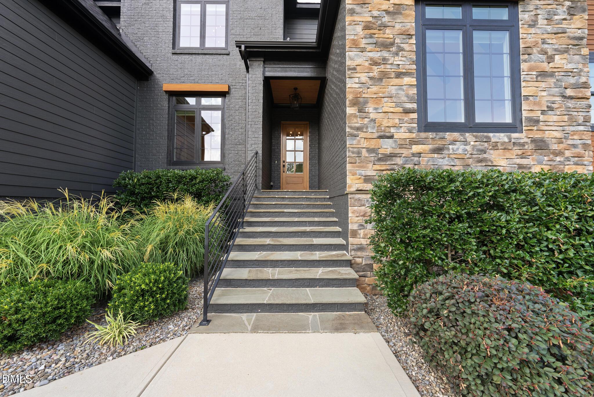 Image 3: DSC03133