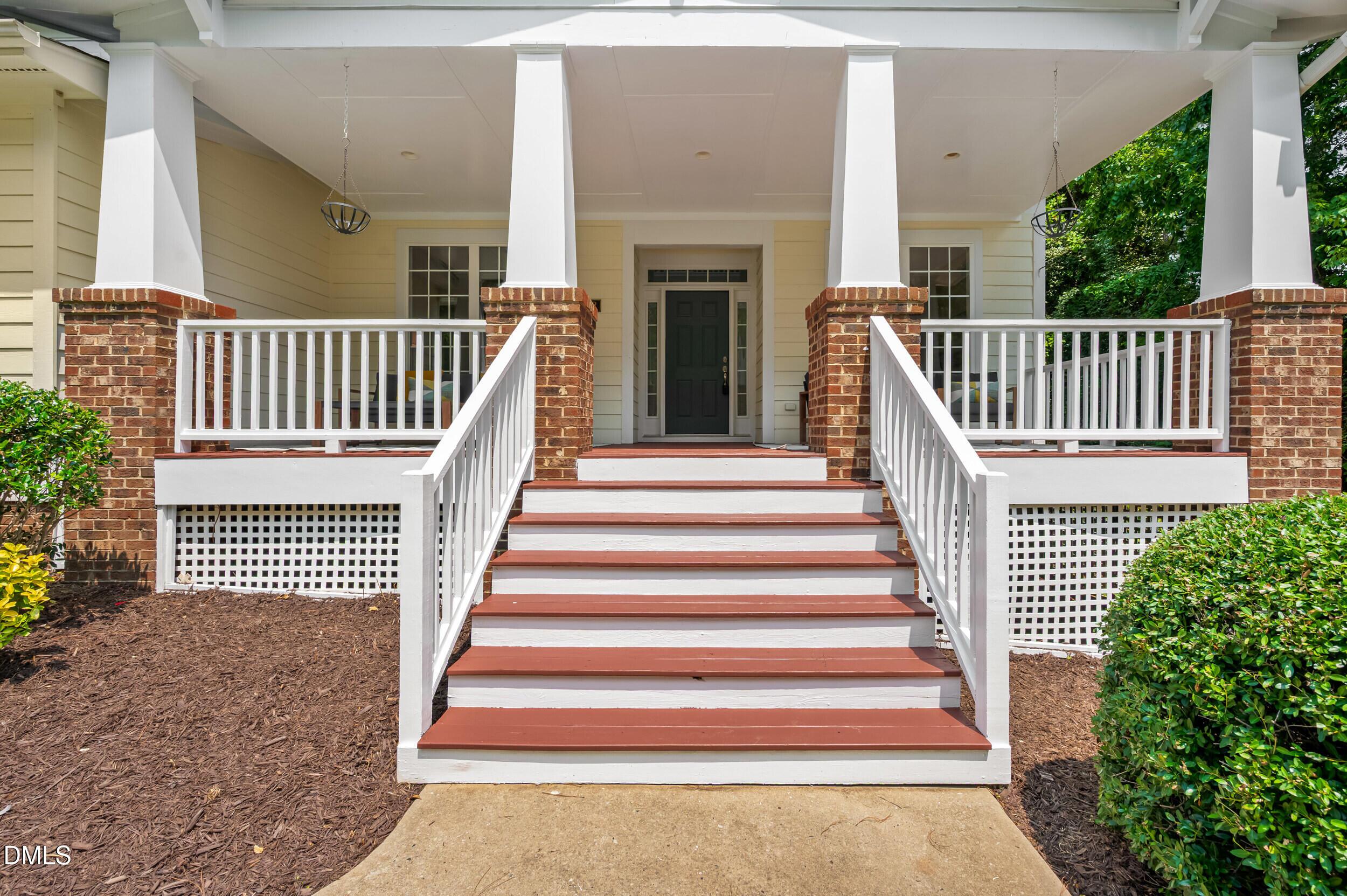 Image 3: FrontPorch_4