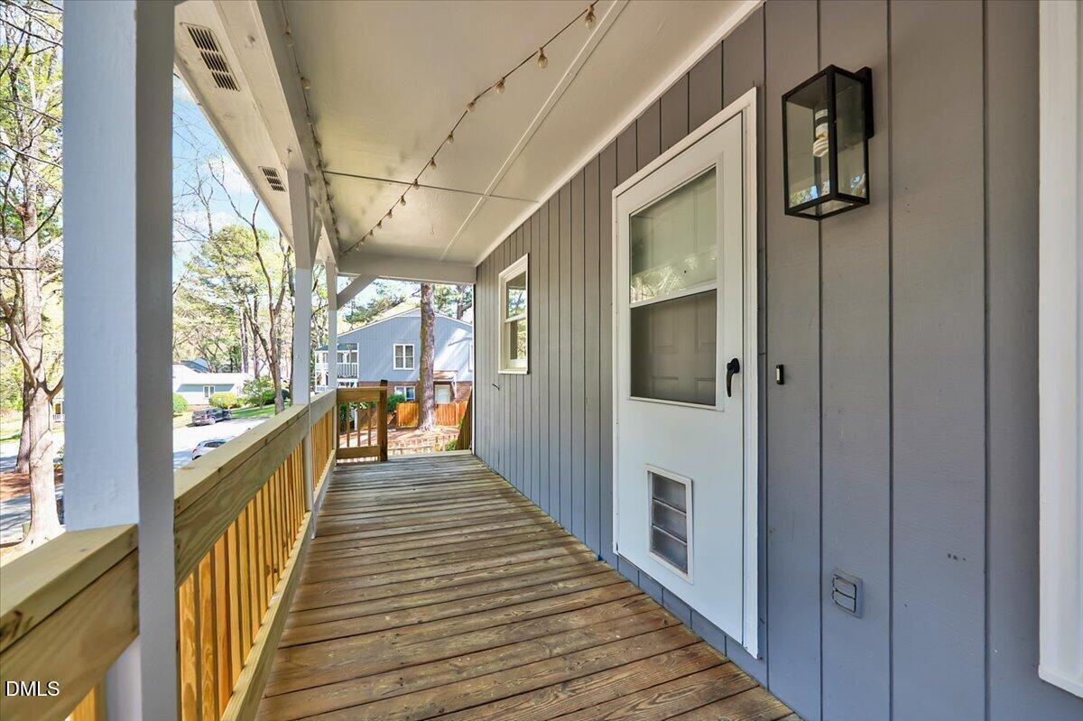 Image 3: 04-150 Carmichael Ct-4