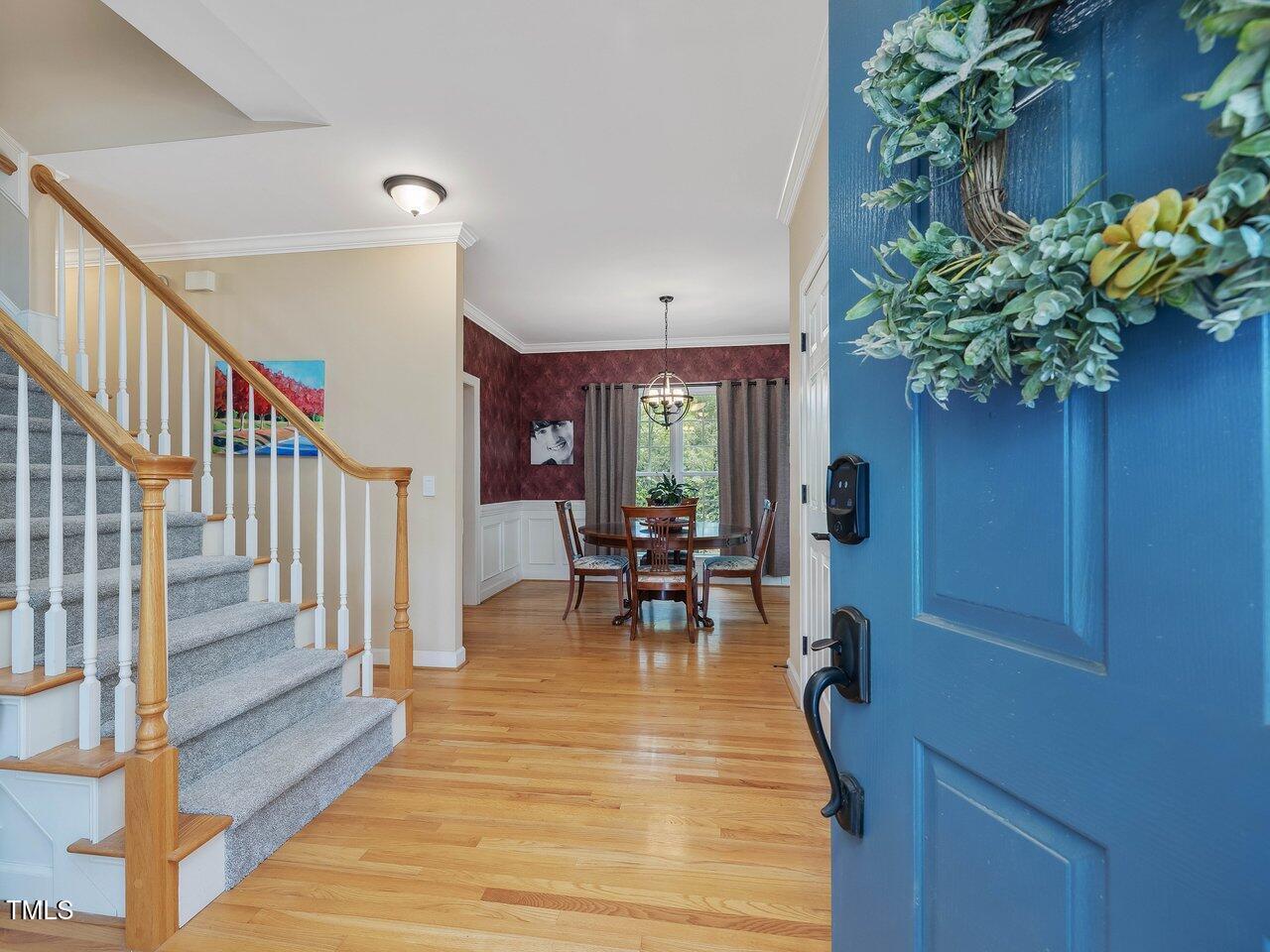 Image 4: Entry 2