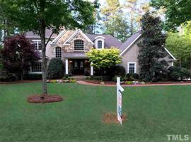 4828 Greenshadow Court