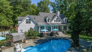 303 Bowen Road