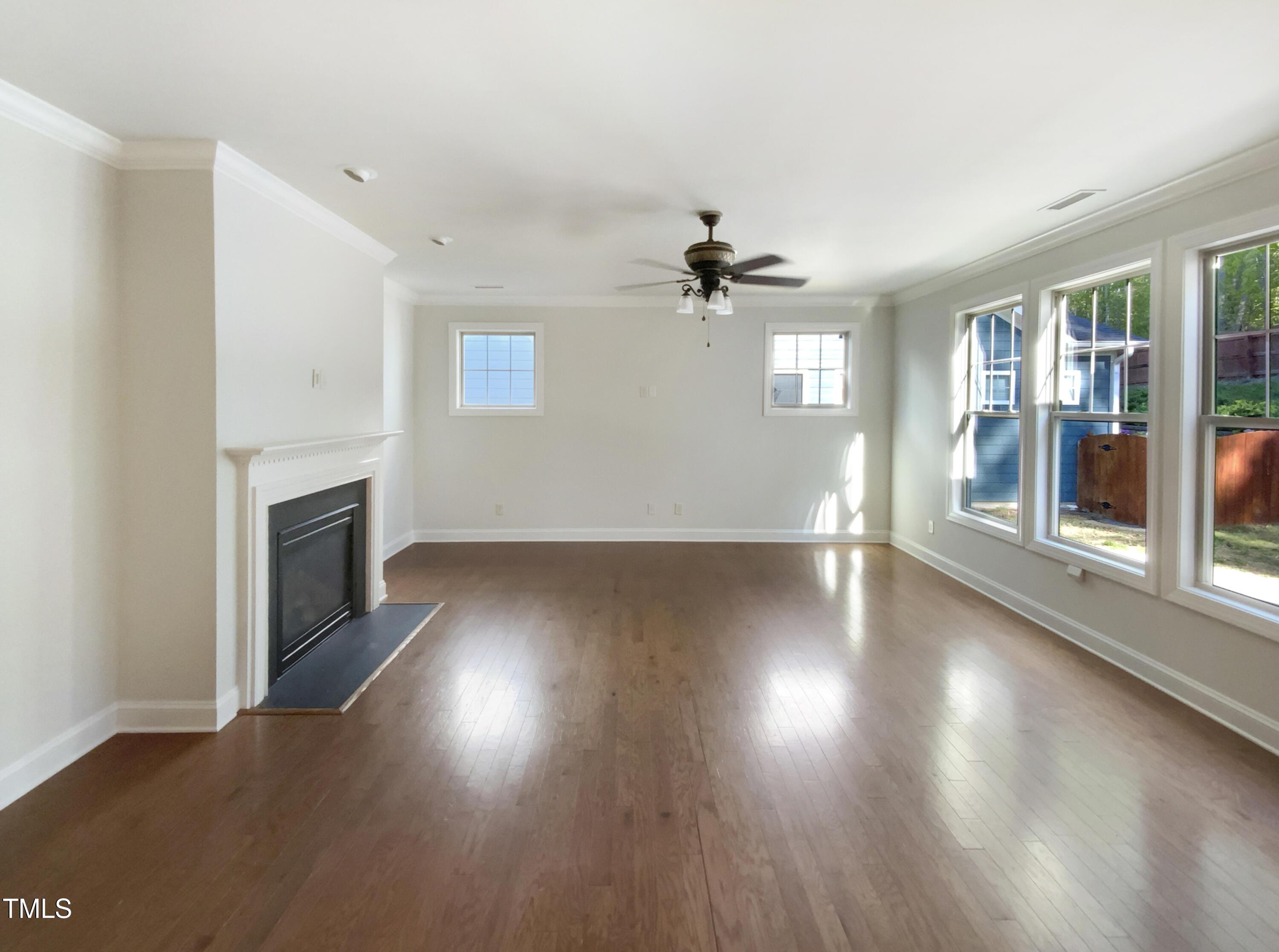 Image 3: listing_2