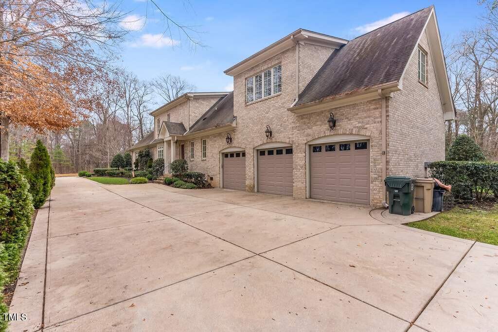 Image 4: 4 Image 4: 4