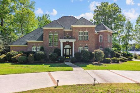 246 Lakeview Drive