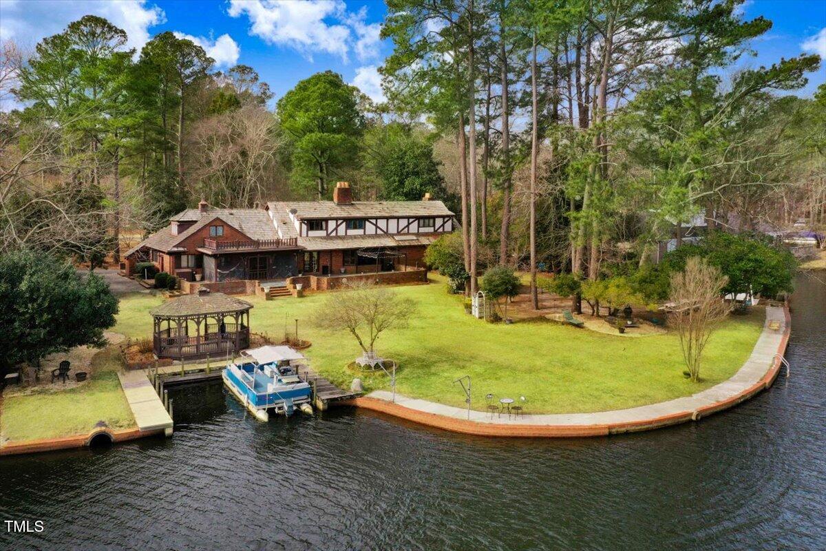 Image 1: 32-607 Lakeshore Dr-32