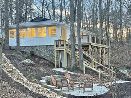 1067 Hyco Hills Road