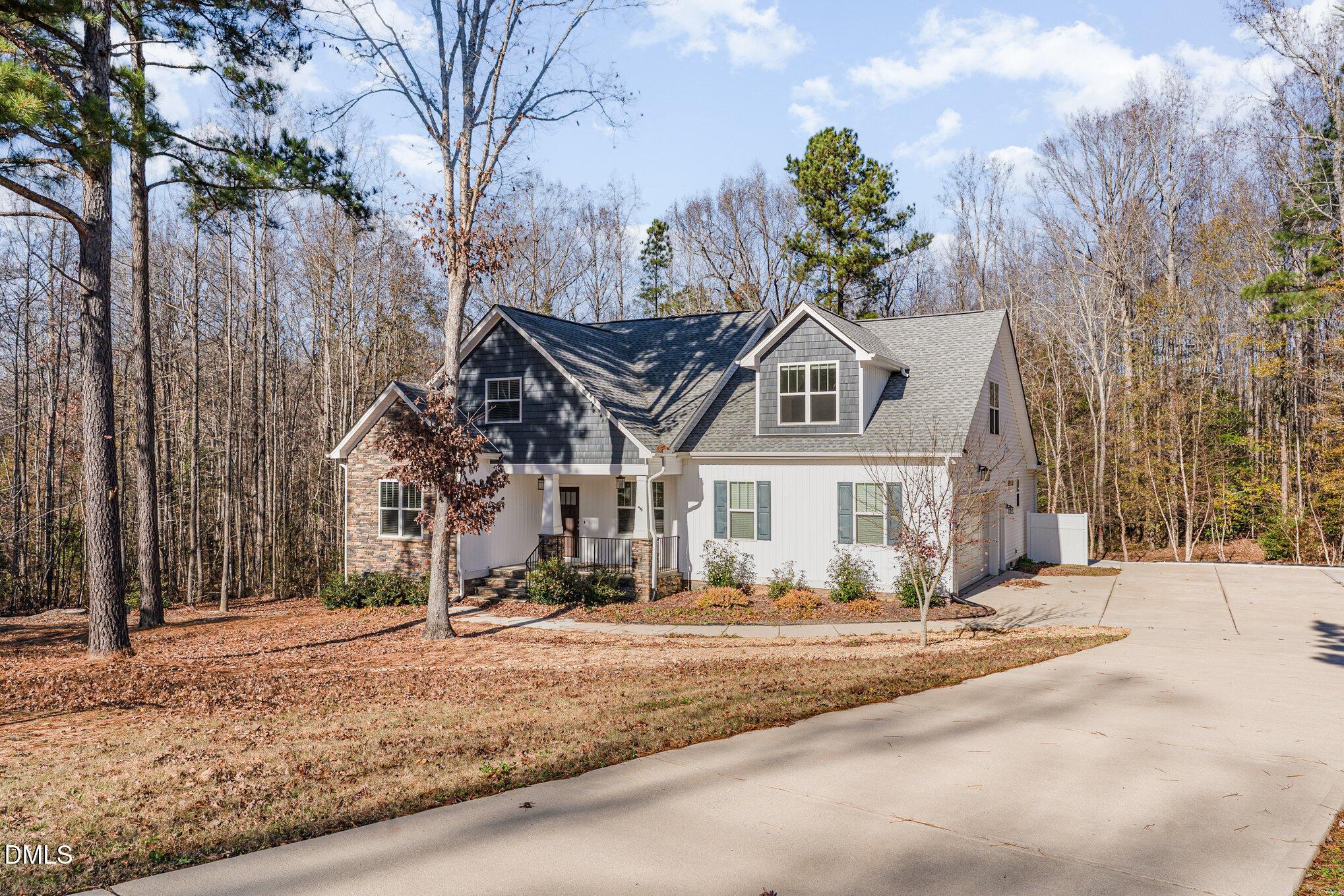 Image 2: 002_wag05610-edit_545