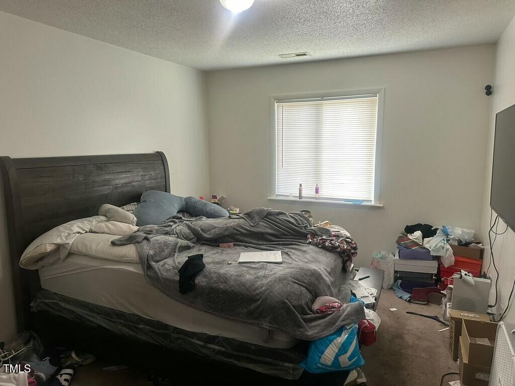 Image 4: d2d2d9ed-7e6d-42c2-a820-38ec8a8b98d7