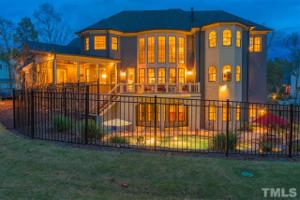 5 Castlewood Drive