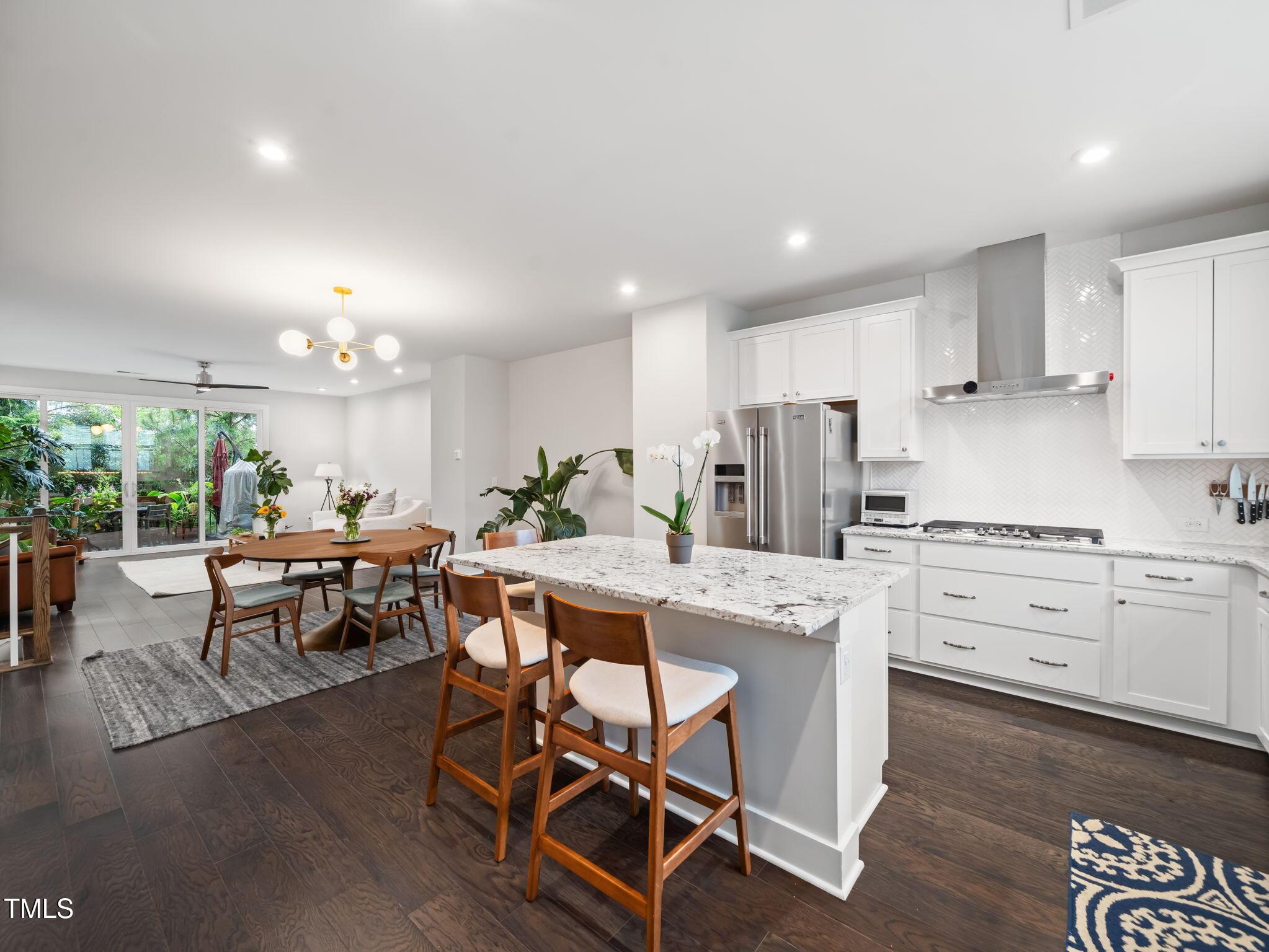 Image 4: 9-web-or-mls-916 Waterside View-177 Image 4: 9-web-or-mls-916 Waterside View-177