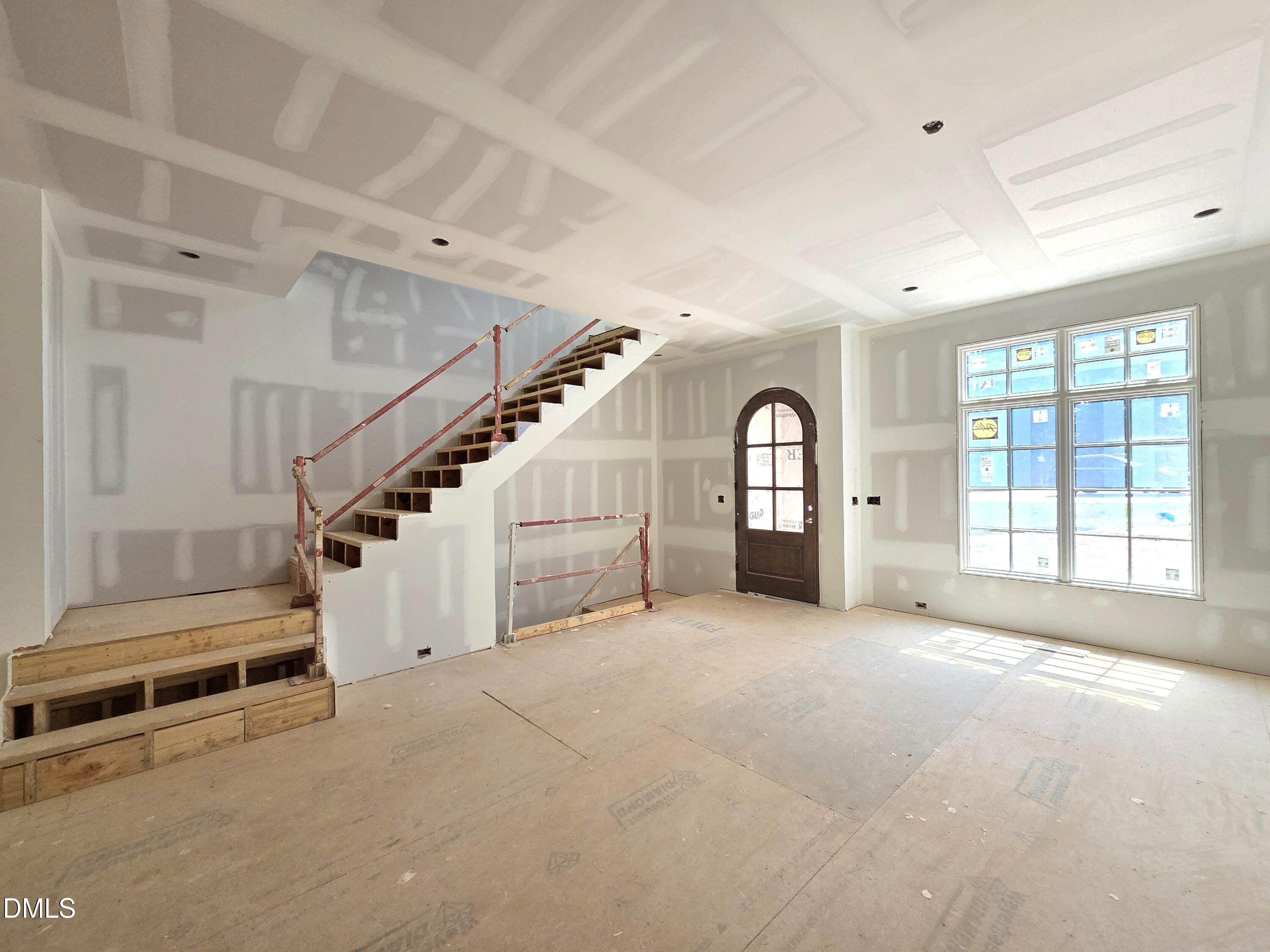 Image 4: Foyer & Opt Dining Room