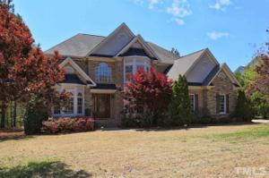106 Crimson Oak Drive