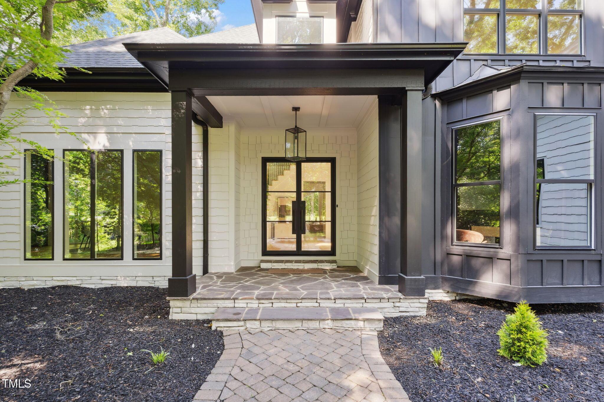 Image 2: 5-web-or-mls-DSC06228