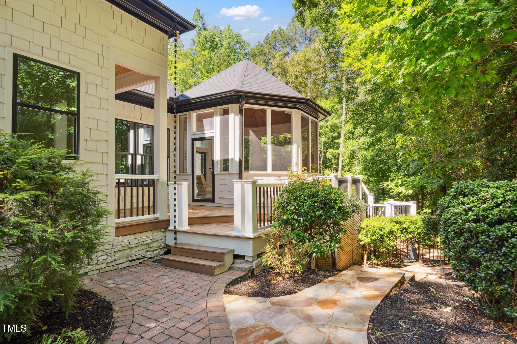 Image 4: 4-web-or-mls-DSC06173