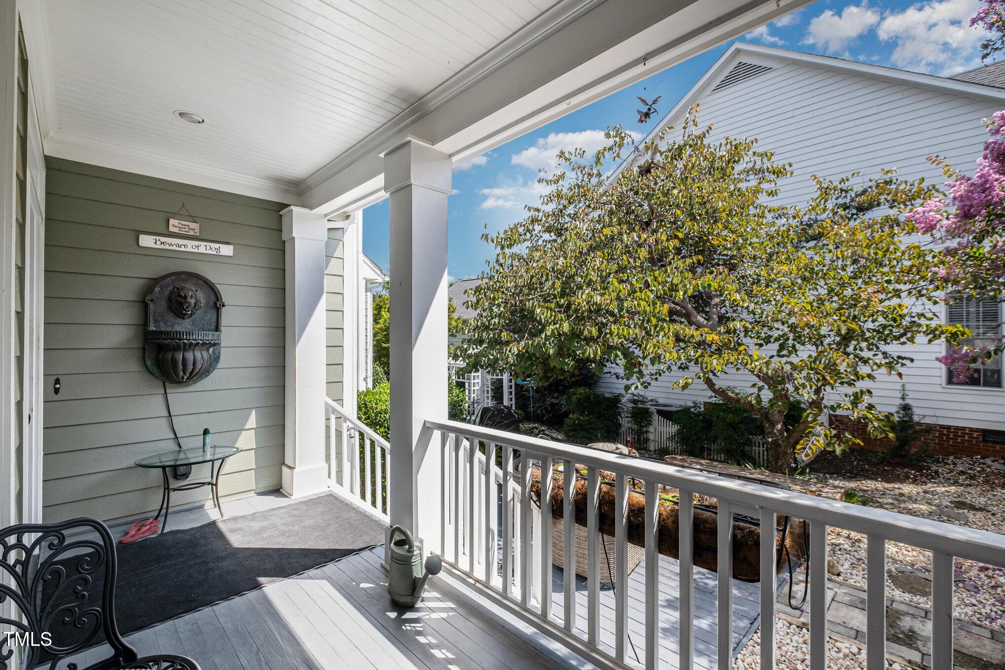 Image 3: Covered Front Porch