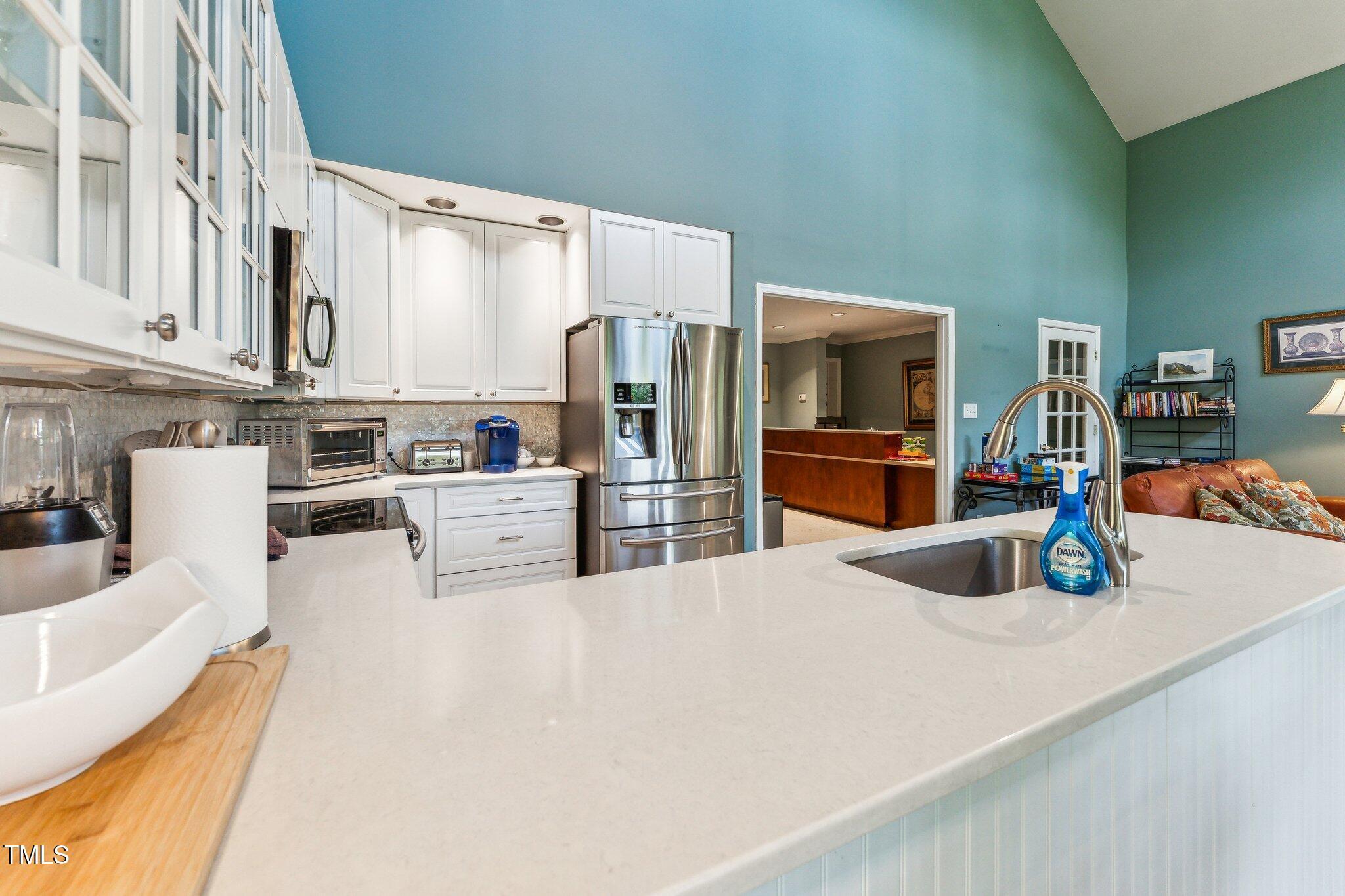 Image 3: 11-web-or-mls-DSC06921