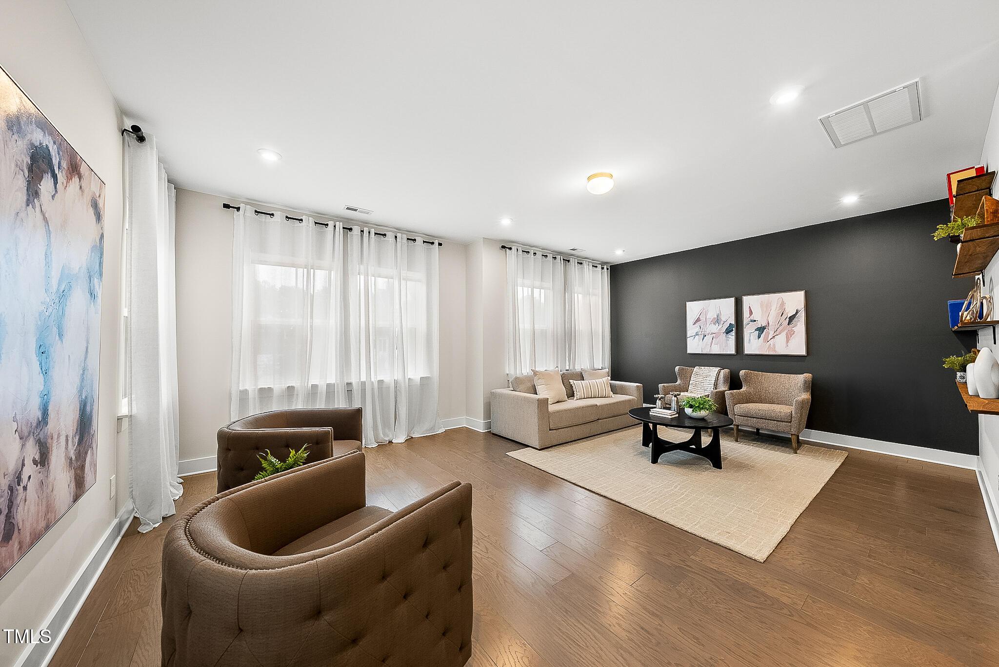 Image 4: DSC06924 Image 4: DSC06924