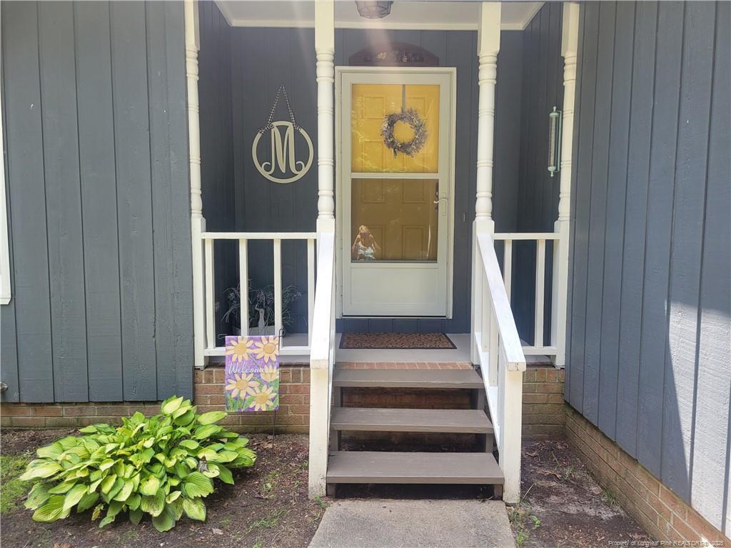 Image 4: Front door