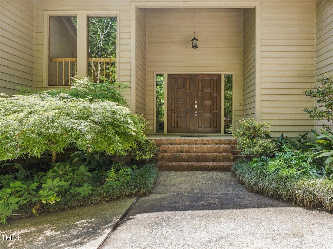 Image 2: 004-Front Entry - Copy