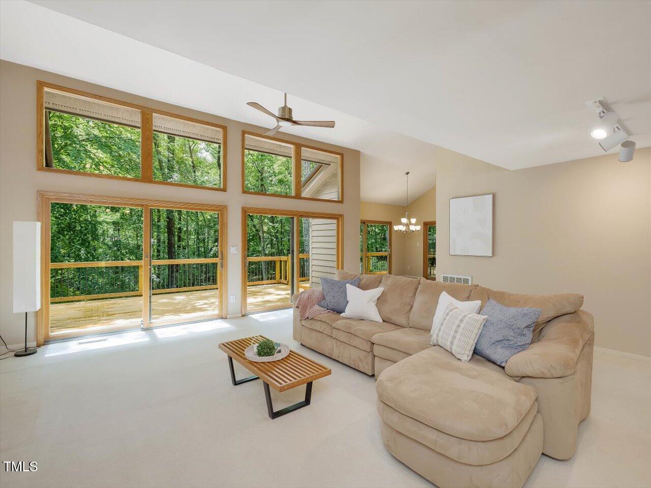 Image 4: 015-Living Room - Copy