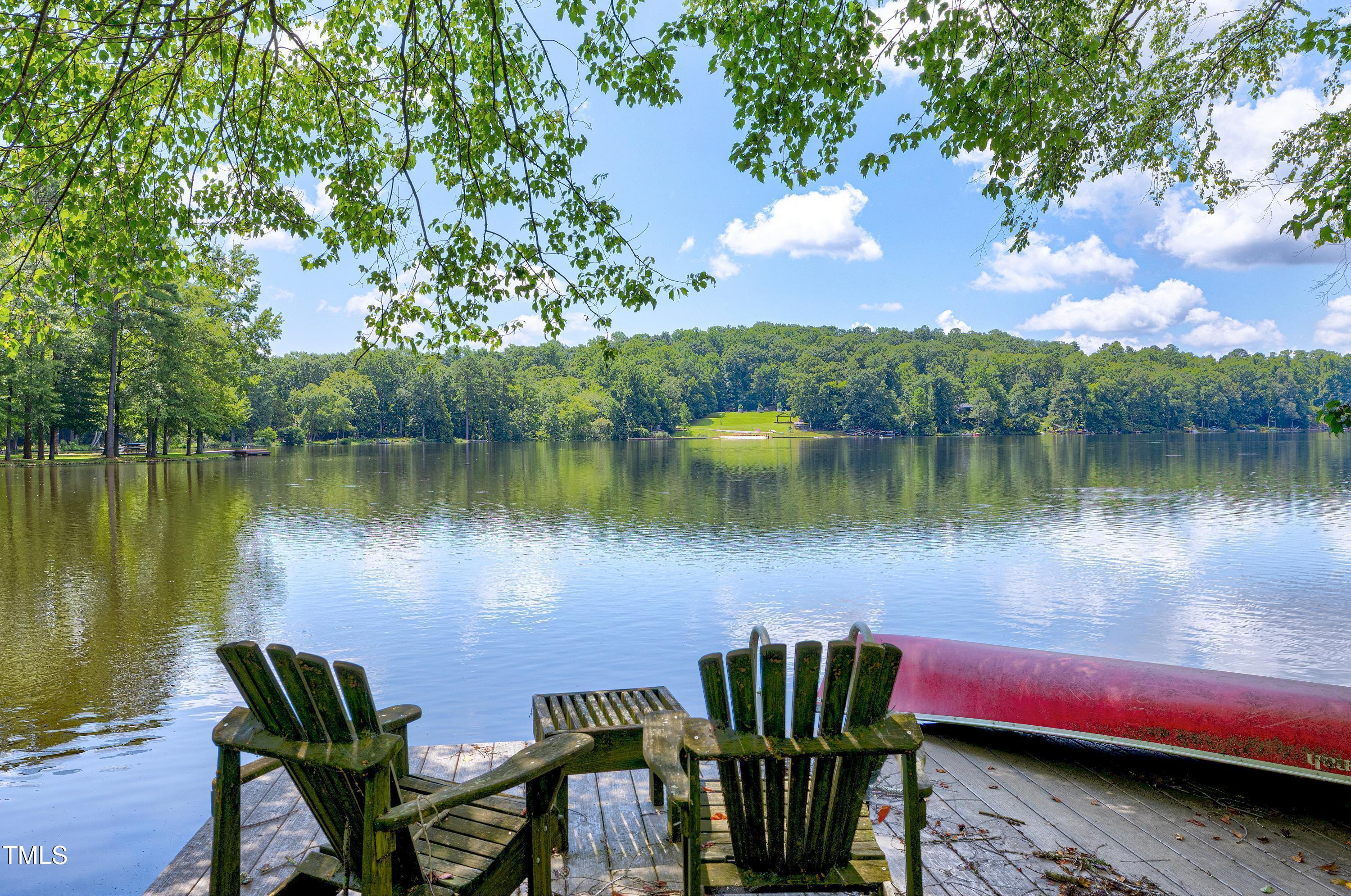 Image 4: Lakeshore Scene-37