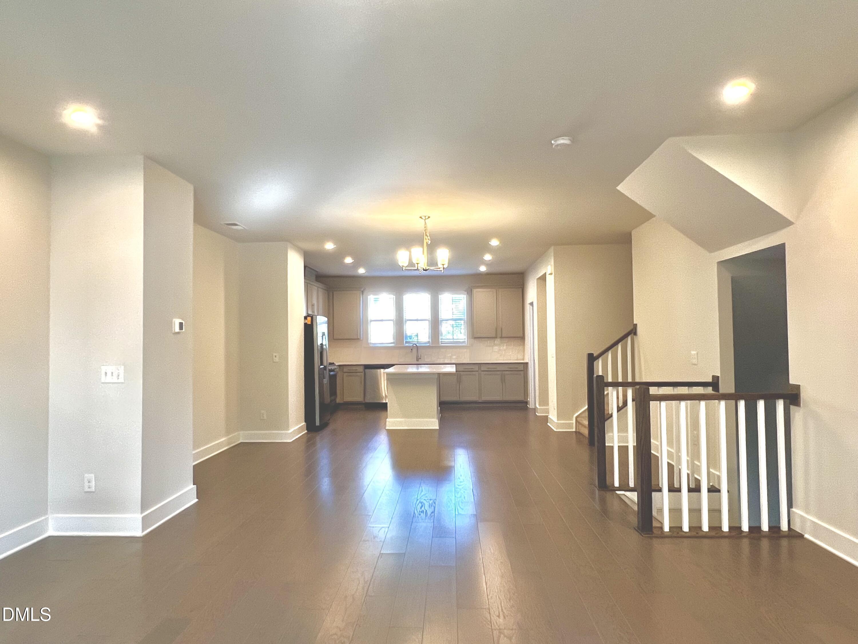 Image 3: IMG_7804 Image 3: IMG_7804