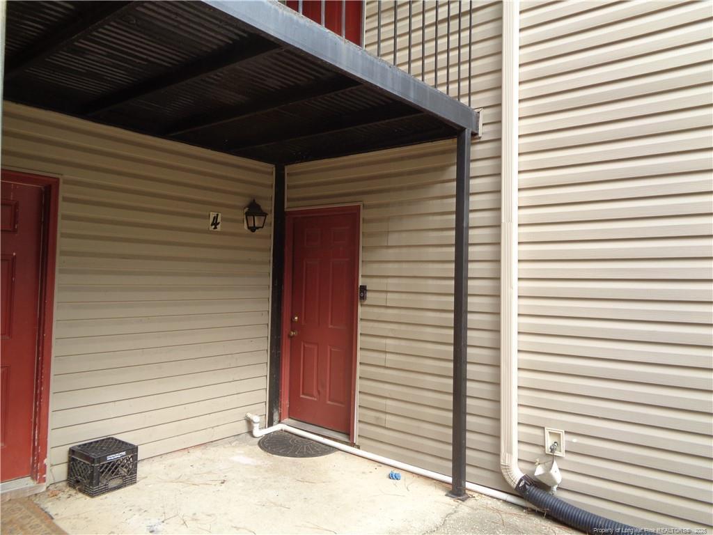 Image 2: ENTRANCE TO UNIT #4